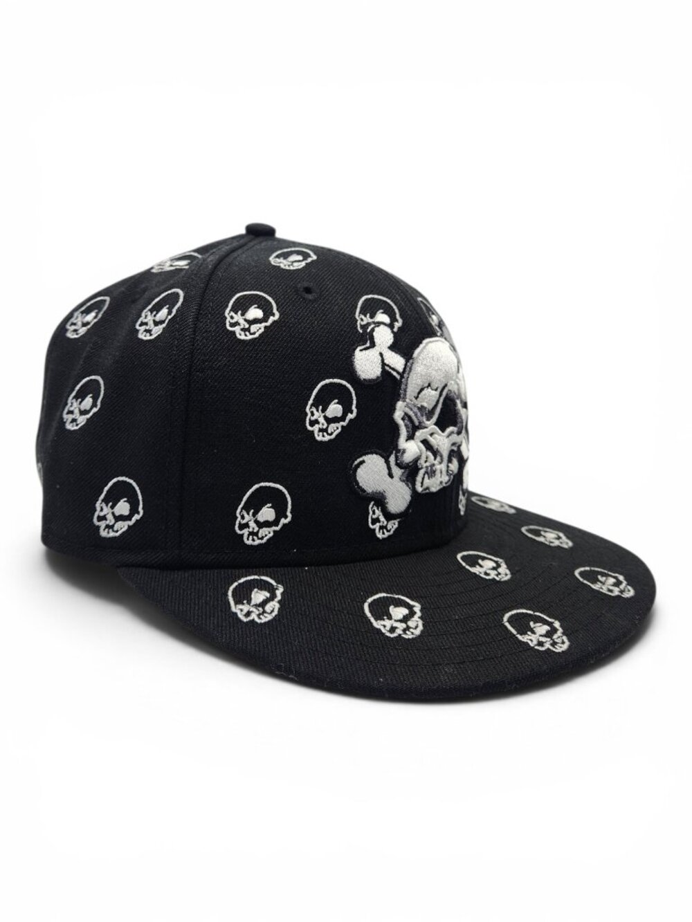 New Era 59FIFTY Skull & Crossbones AOP Fitted Hat - 7 1/4 L/G - Picture 5 of 8